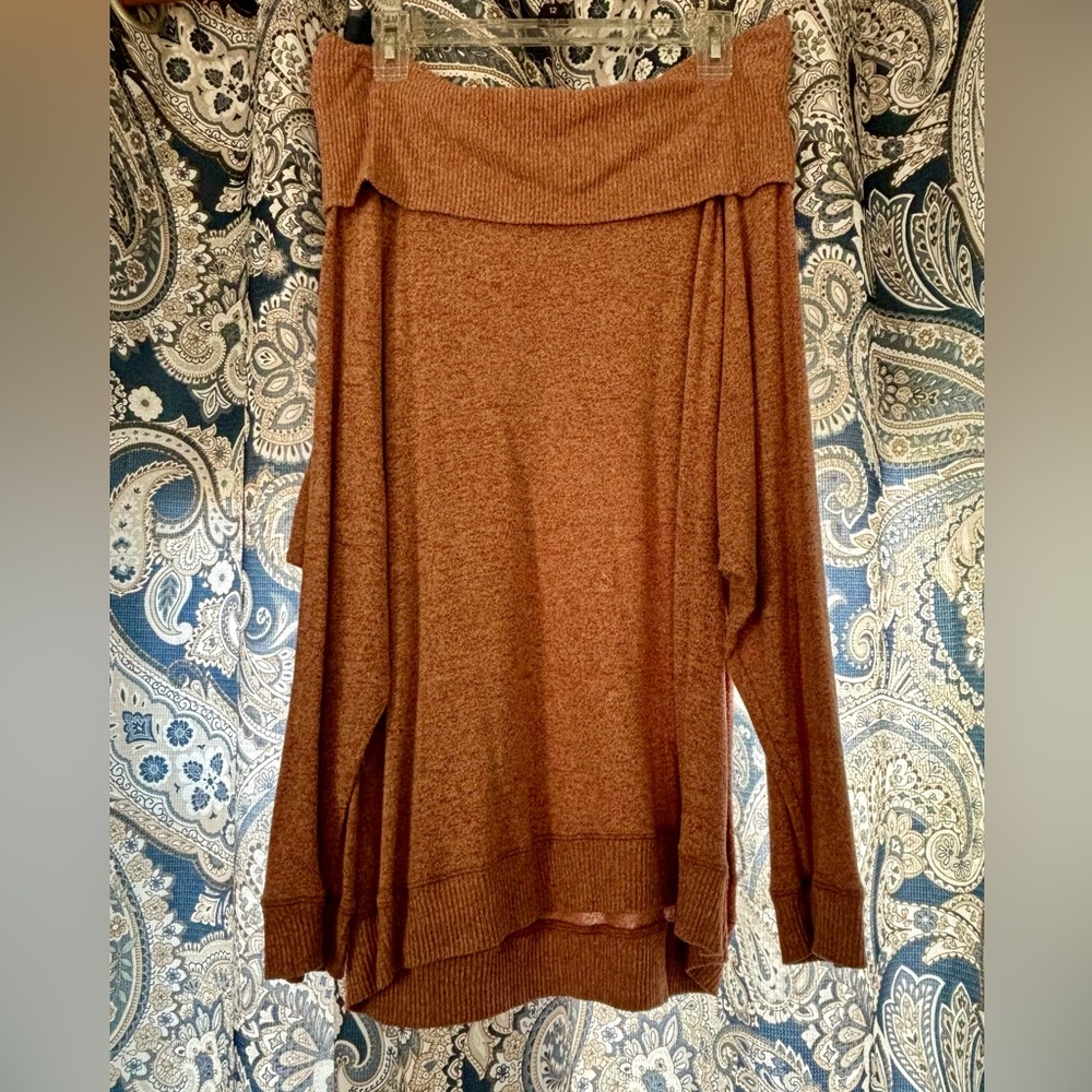 🍊 Express Off the Shoulder Sweater 🍊